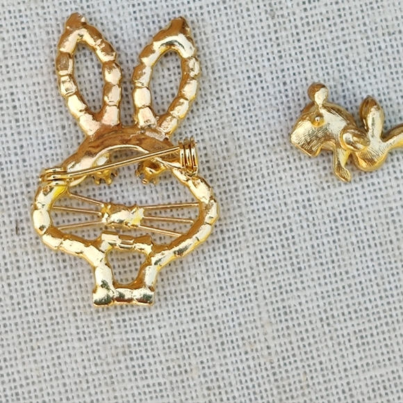 🐰 Vintage prong set rhinestone bunny brooch - Picture 6 of 6
